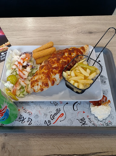 Photo 1 - Fast Burger 74