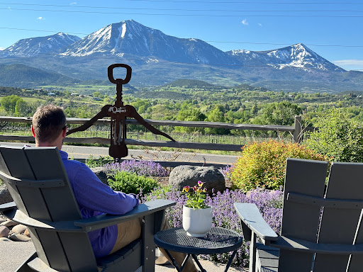 Qutori Winery Gallery - United States