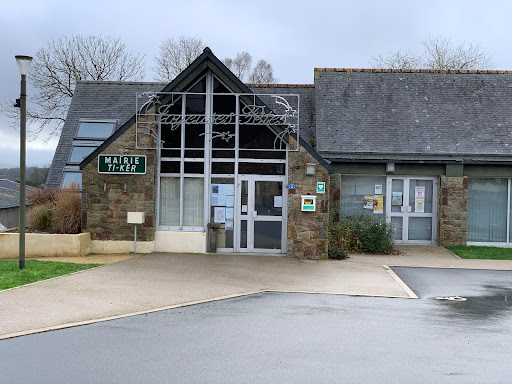 Photo de Mairie de Plounévez-Moëdec
