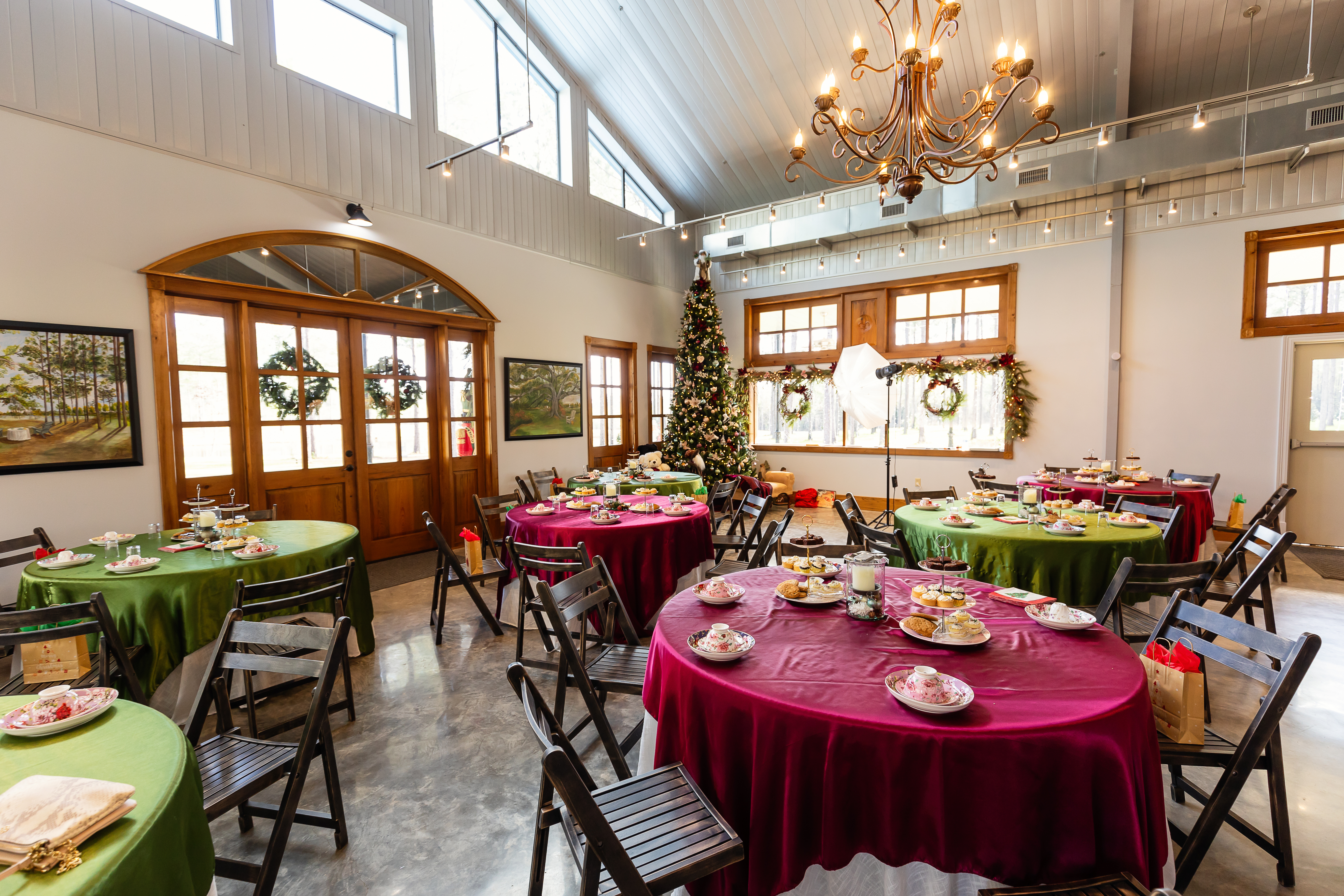Fleur De Lis Tea Company