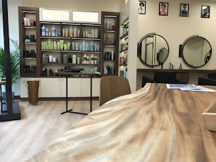 Photo n°3 de CARPY Coiffeur Coloriste à Amboise (Salon de coiffure)