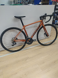 Photo n°14 de Giant Vendôme à Vendôme (Magasin de vélos d'occasion)