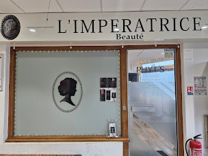 Photo n°3 de L'Impératrice Coiffure et Beauté à Méré (Institut de beauté)
