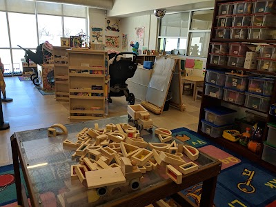 UNM Cariño Toy Lending Library