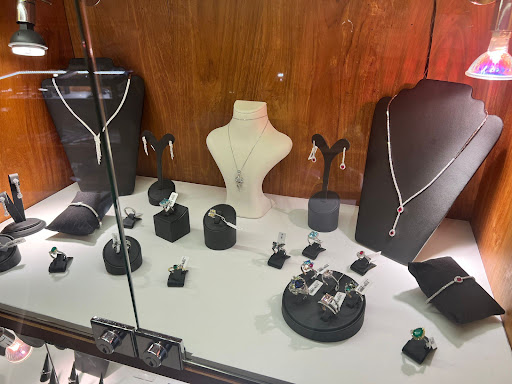 Leo Jewellery Cave