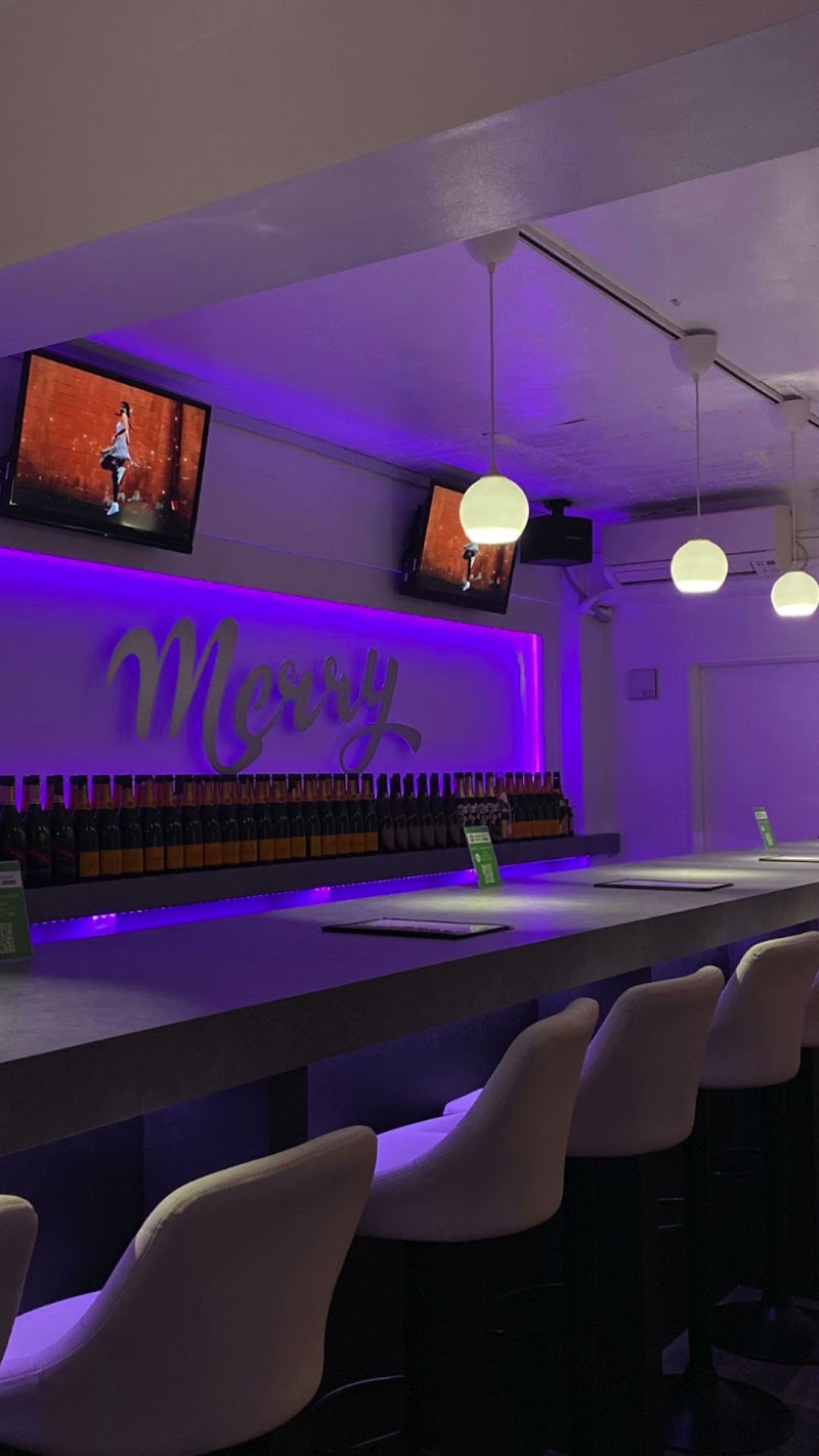 天神ガールズバー Cafe&Bar Merry