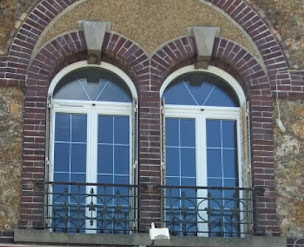 Photo n°16 de Coté Pose fenêtre Pvc, Aluminium, bois, porte d'entrée, volet, pergola à Bourg Achard à Bourg-Achard (Magasin de stores et de rideaux)