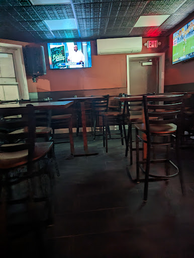 DARNELL'S CAS BAR - Visual