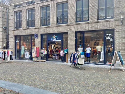 Bont En Blauw Jeans En Casuals