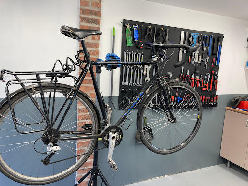 Cop Cycles - Visual