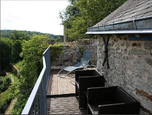 Photo n°2 de Gîte des Remparts à Sainte-Suzanne-et-Chammes (Gîte)