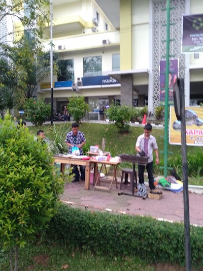 Photos of KK Solo UNS Bank Mandiri