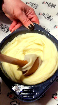 Ceneri Cannes cheese by null