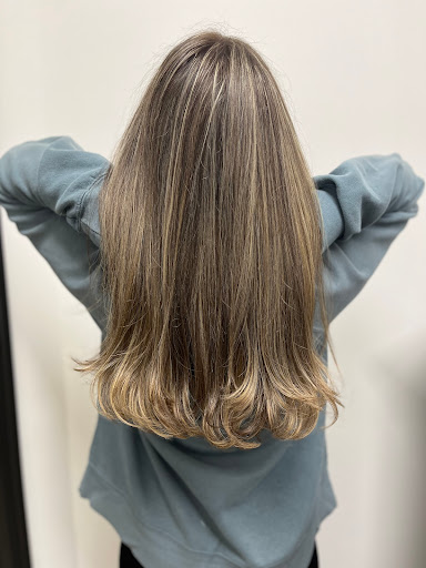 Salon Jewel