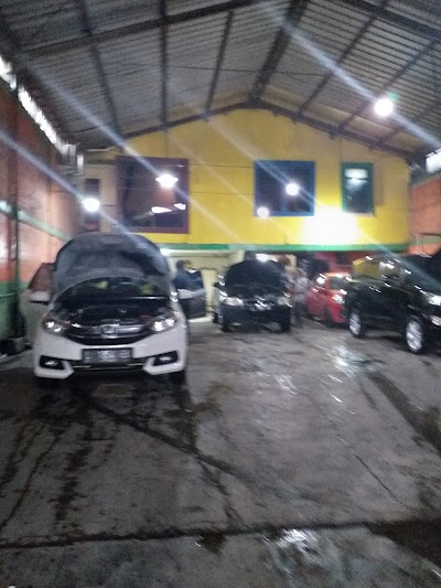 Photos of Taurus Kurnia Motor