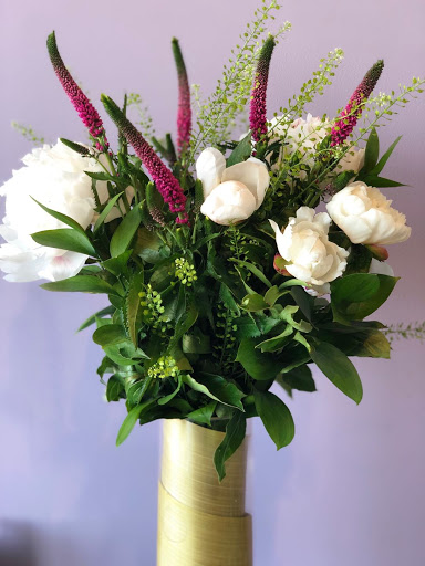 April Showers Floral Designs - Thumbnail