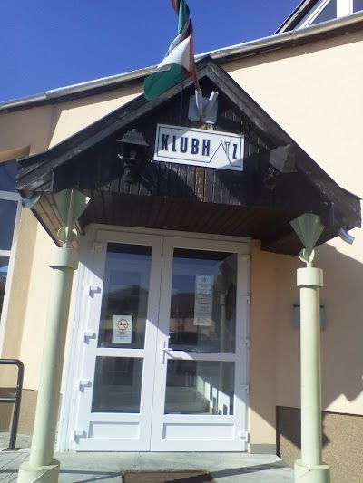 Photos of Művelőd&eacute;si H&aacute;z