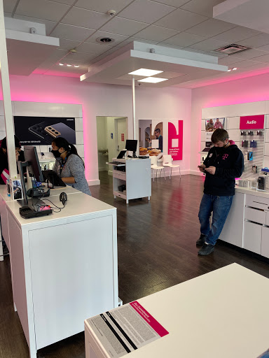 T-Mobile Experience Store - Thumbnail
