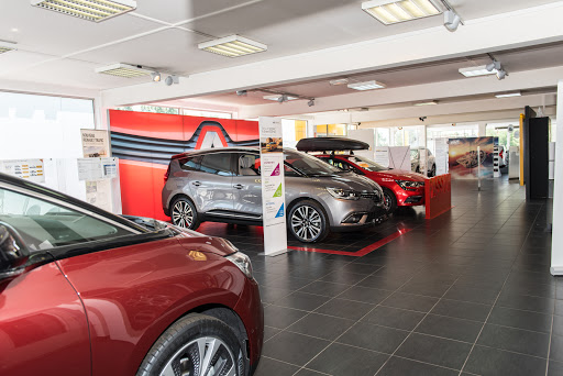 RENAULT Valserhône - DEFFEUILLE AUTOMOBILES Gallery - France