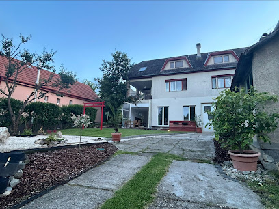 Gyógymasszázs & Mozgásterápia by Anita Kecskés