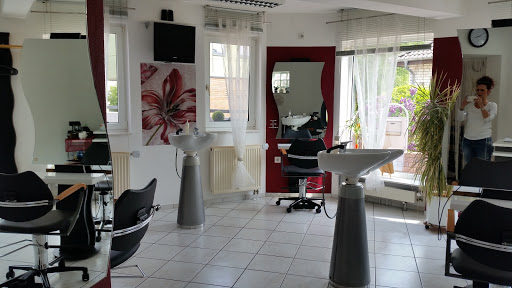 Friseur Haardesign 2000 Inh. Carmen Sommer - Thumbnail