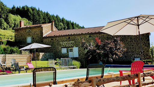 Photo de Les Gîtes du Val d’Or - Gîte Ardèche avec piscine à Désaignes (07570)