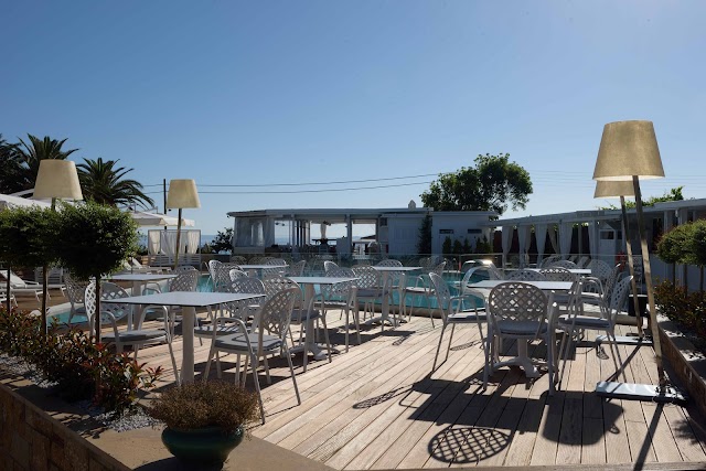 Antigoni Beach Hotel
