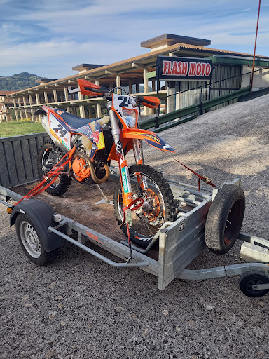 FLASHMOTO - Visual