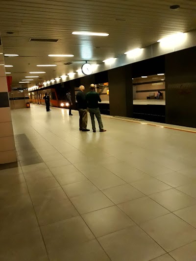 Valilik Metro İstasyonu