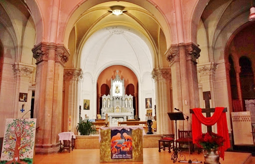 Église catholique Notre-Dame-de-la-Marlière à Tourcoing - Thumbnail