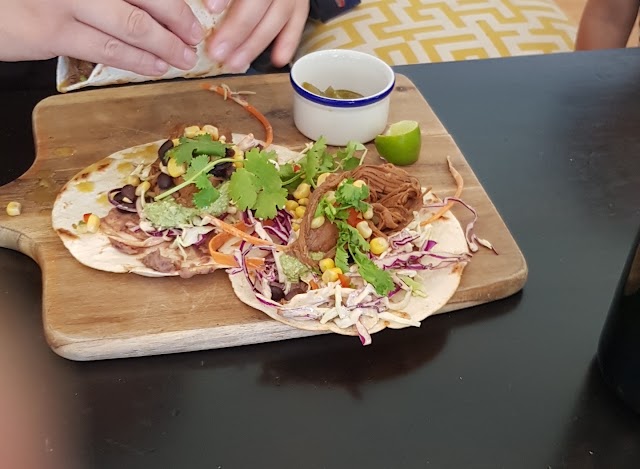 Emu Point Cafe