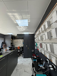 Photo n°11 de KaffKey Phone Store - Lyon 7 à Lyon (Magasin de téléphonie mobile)