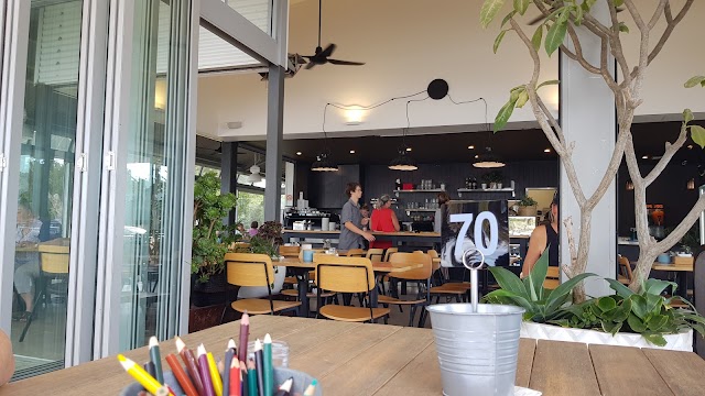 Zephyr Cafe & Kiosk