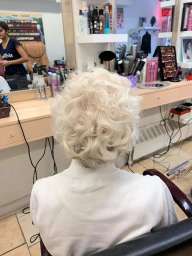 Coiffure Fendie with Barber