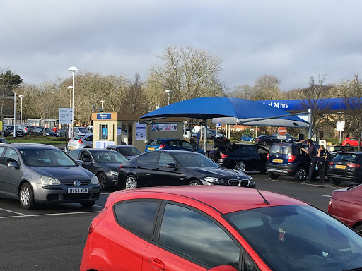 Waves Hand Car Wash Aldershot - Thumbnail