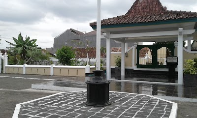 Photos of National Heroes Cemetery Dr.Wahidin Soediro Hoesodo