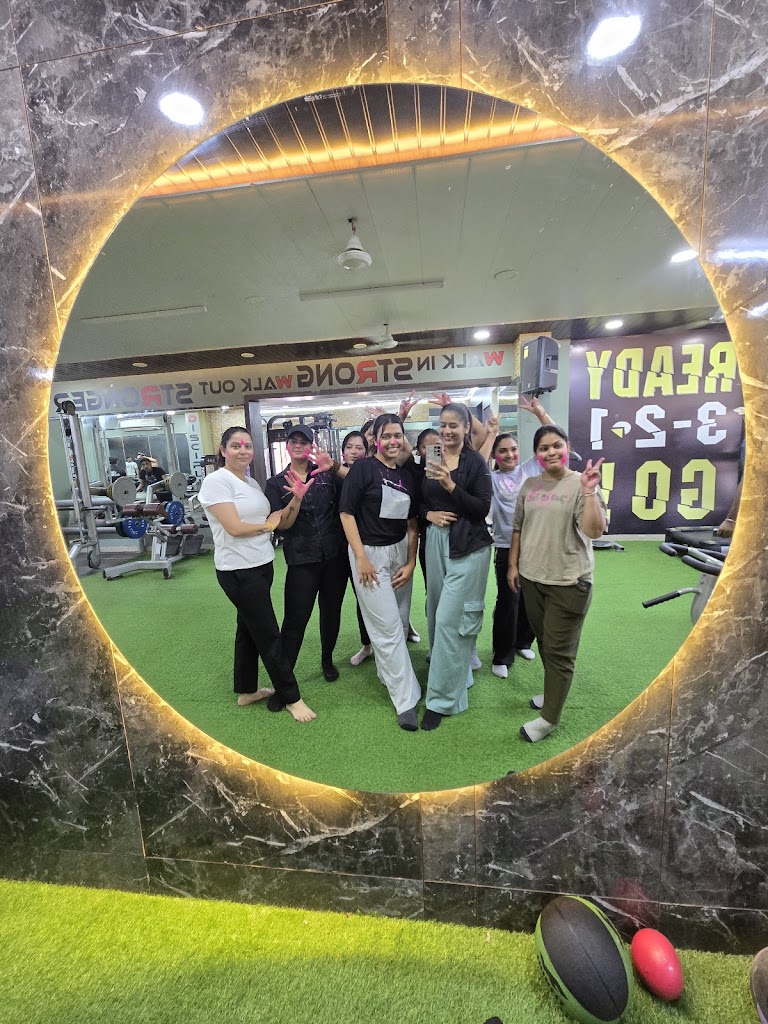 Rnold Fitness Club Udaipur