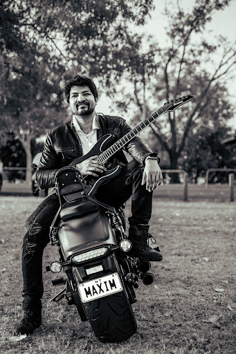 Maxim's Guitar Workshop - Guitar Lessons in Darwin - Thumbnail