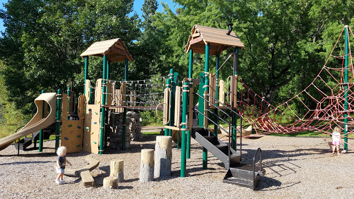 Chambers Grove - Visual