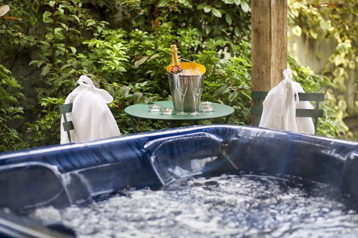 The Hare & Hounds Hotel by null