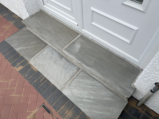 Looking fine pressure washing - Thumbnail