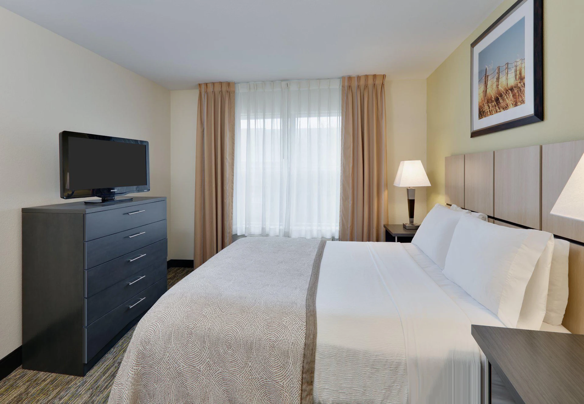 Candlewood Suites Dallas Market Cntr-Love Field by IHG