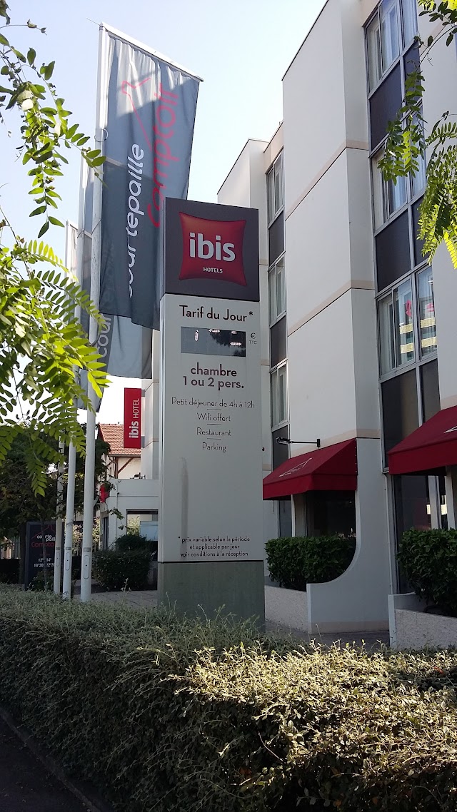 Hôtel ibis Saint-Denis Stade Ouest