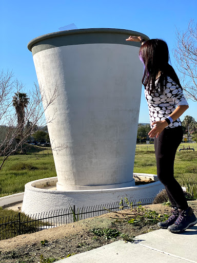 World's Largest Paper Cup - Thumbnail