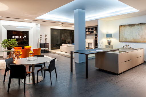 Interior - Thumbnail