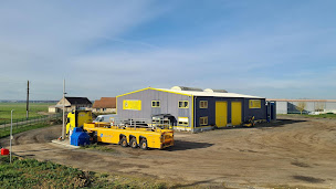 Photo n°1 de Transports Faucheux Pere Et Fils à Houville-la-Branche (Société de transport routier)