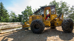 Photo n°5 de La Bouscaterie : bois de chauffage Ardèche à Rosières (Magasin de bois de chauffage)