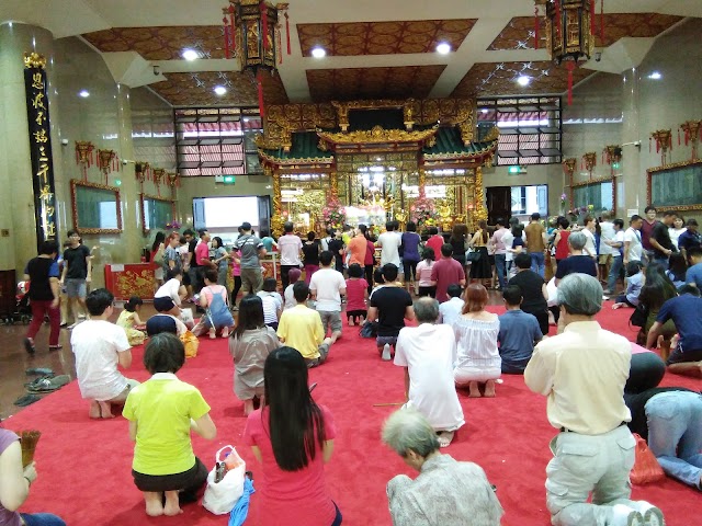Kwan Im Thong Hood Cho Temple