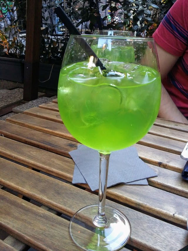 Cannabistró