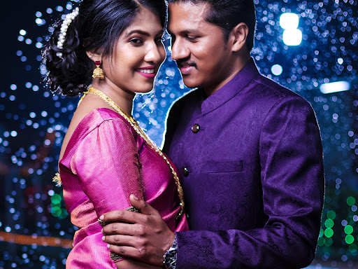 Couples who pray together...Stay together..on wedding moments to capture....